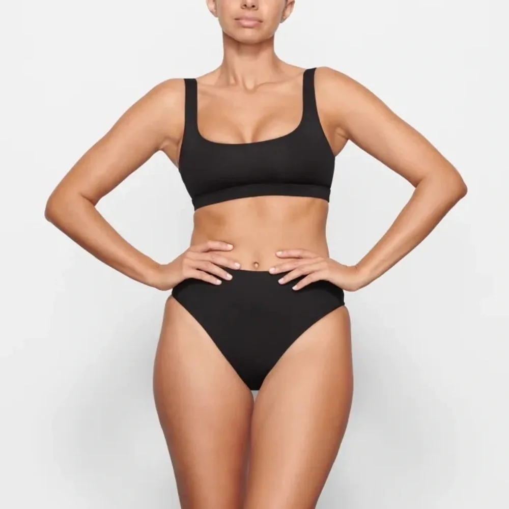 SKIMS SIGNATURE SWIM TANK BIKINI TOP SIZE M & XL